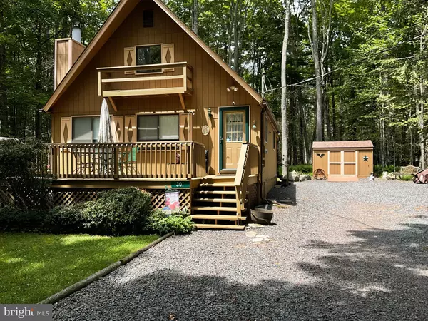 301 MAXATAWNY DR, Pocono Lake, PA 18347