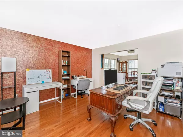 Clinton, MD 20735,8403 BLACK WILLOW CT