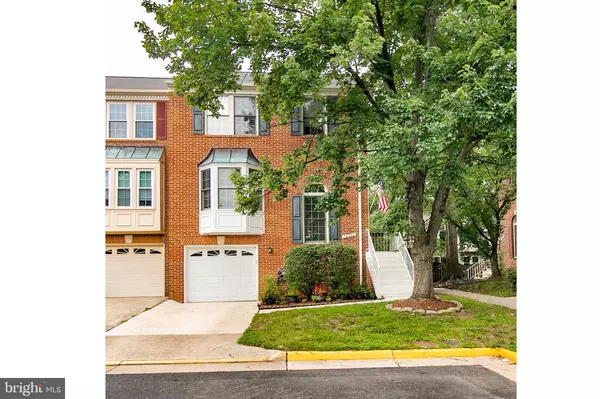 14758 FLOWER HILL DR, Centreville, VA 20120