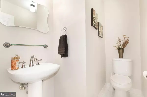 Centreville, VA 20120,14758 FLOWER HILL DR