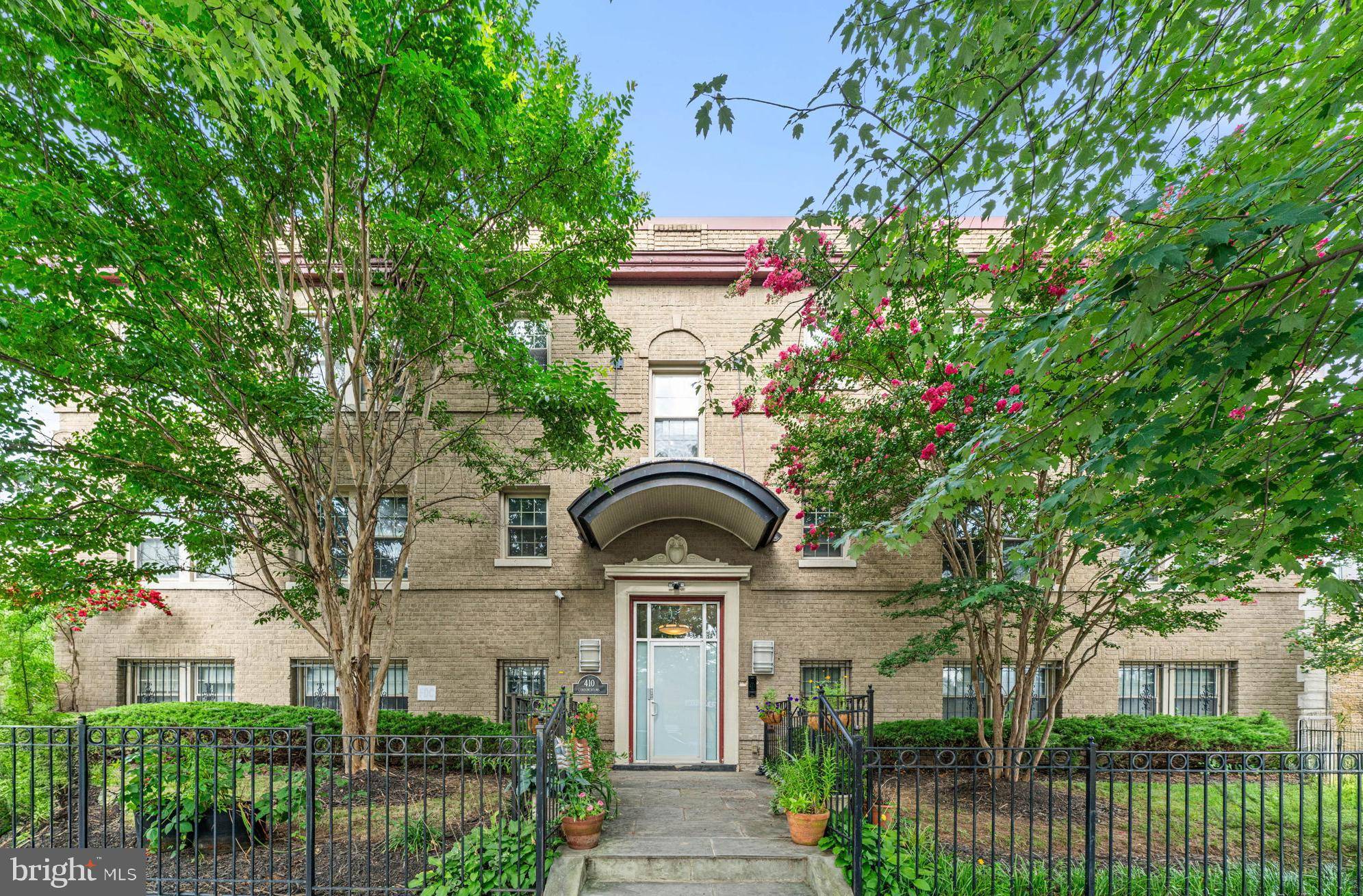410 15TH ST NE #16, Washington, DC 20002