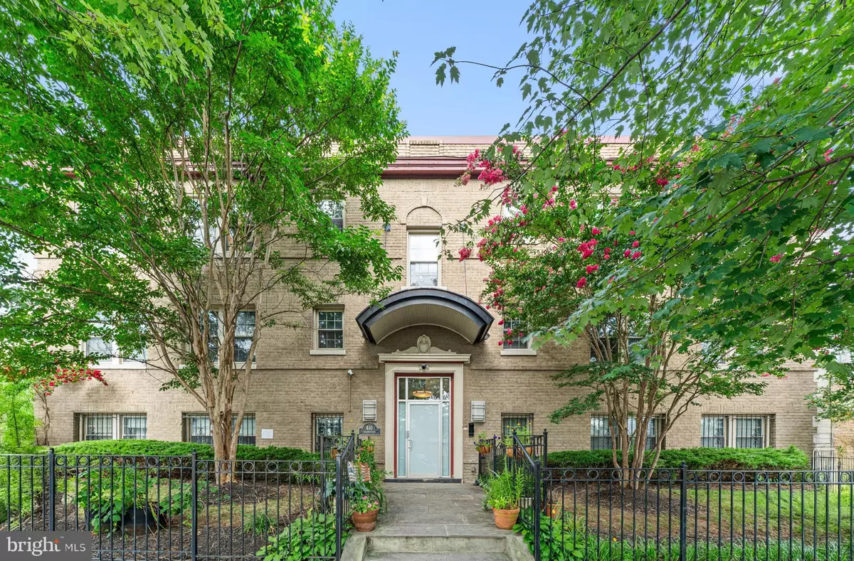 Washington, DC 20002,410 15TH ST NE #16