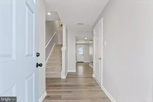 Beverly, NJ 08010,25-L WENDOWSKI ST