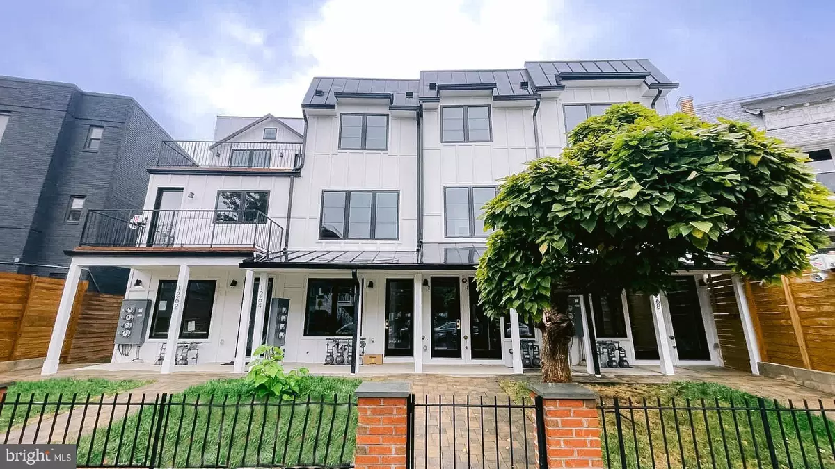 Washington, DC 20002,1266 HOLBROOK TER NE #LOWER UNIT