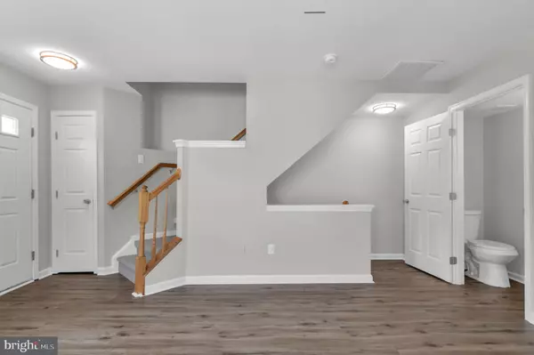 Manassas, VA 20112,15576 THREE OTTERS PL