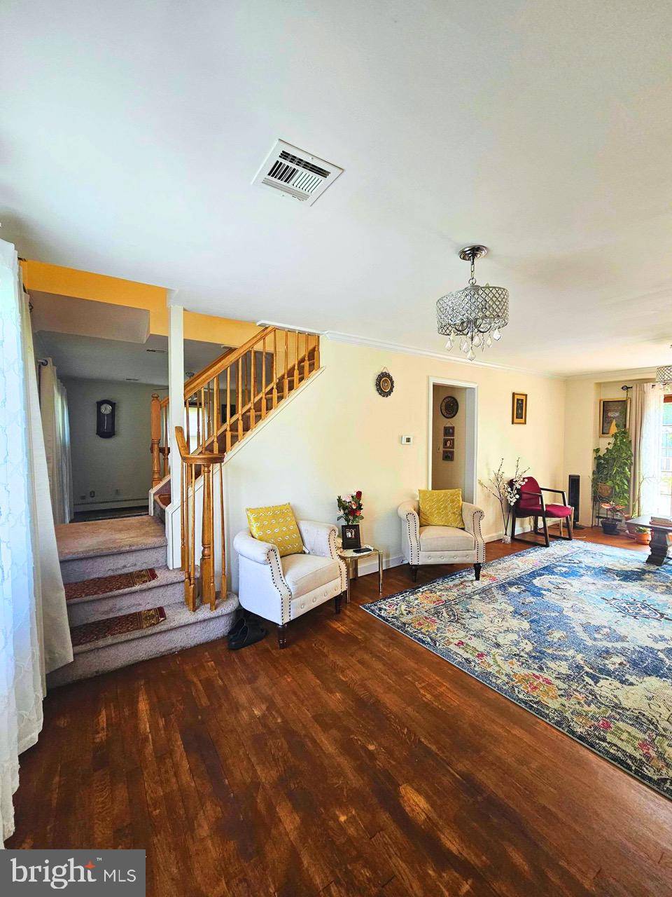Colonia, NJ 07067,439 FAIRVIEW AVE