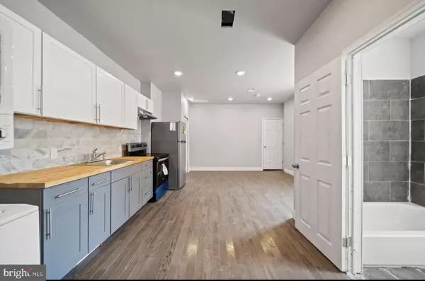 Philadelphia, PA 19133,2316 N 9TH ST