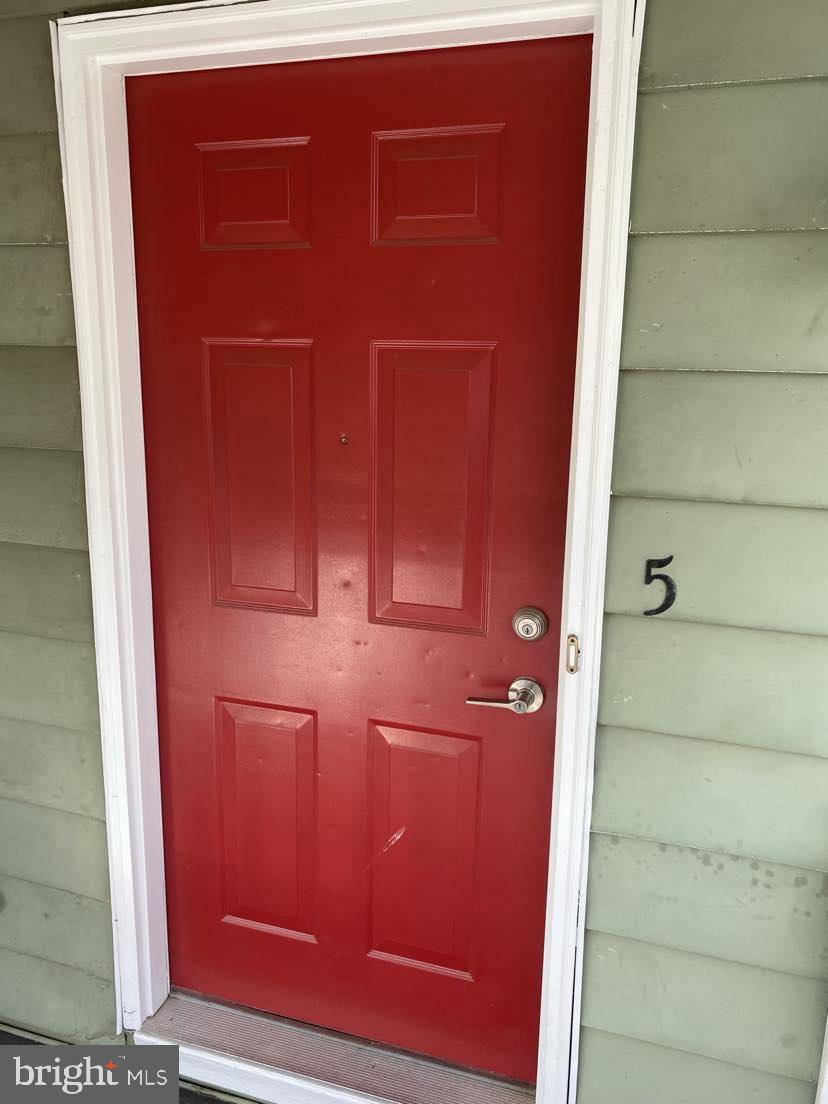 120 W 4TH AVE #5, Ranson, WV 25438