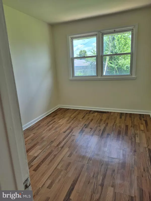 New Castle, DE 19720,184 EDGE AVE