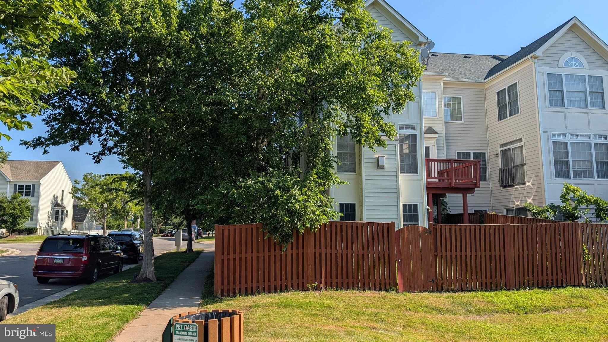 Chantilly, VA 20152,42681 ROLLING ROCK SQ