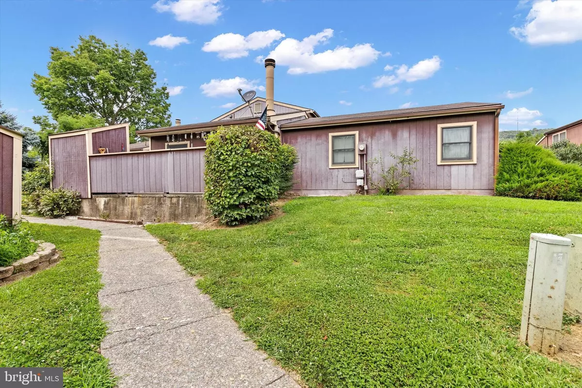 Enola, PA 17025,847 LOUISE CT