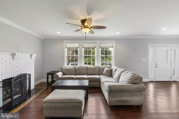 Linthicum Heights, MD 21090,536 FOREST VIEW RD