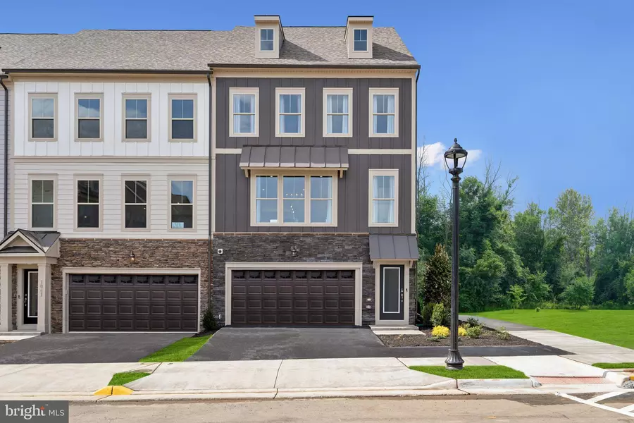 1021 VENIFENA TER SE, Leesburg, VA 20175