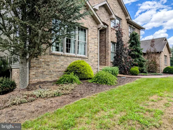 Everett, PA 15537,1402 PITTMAN HOLLOW RD