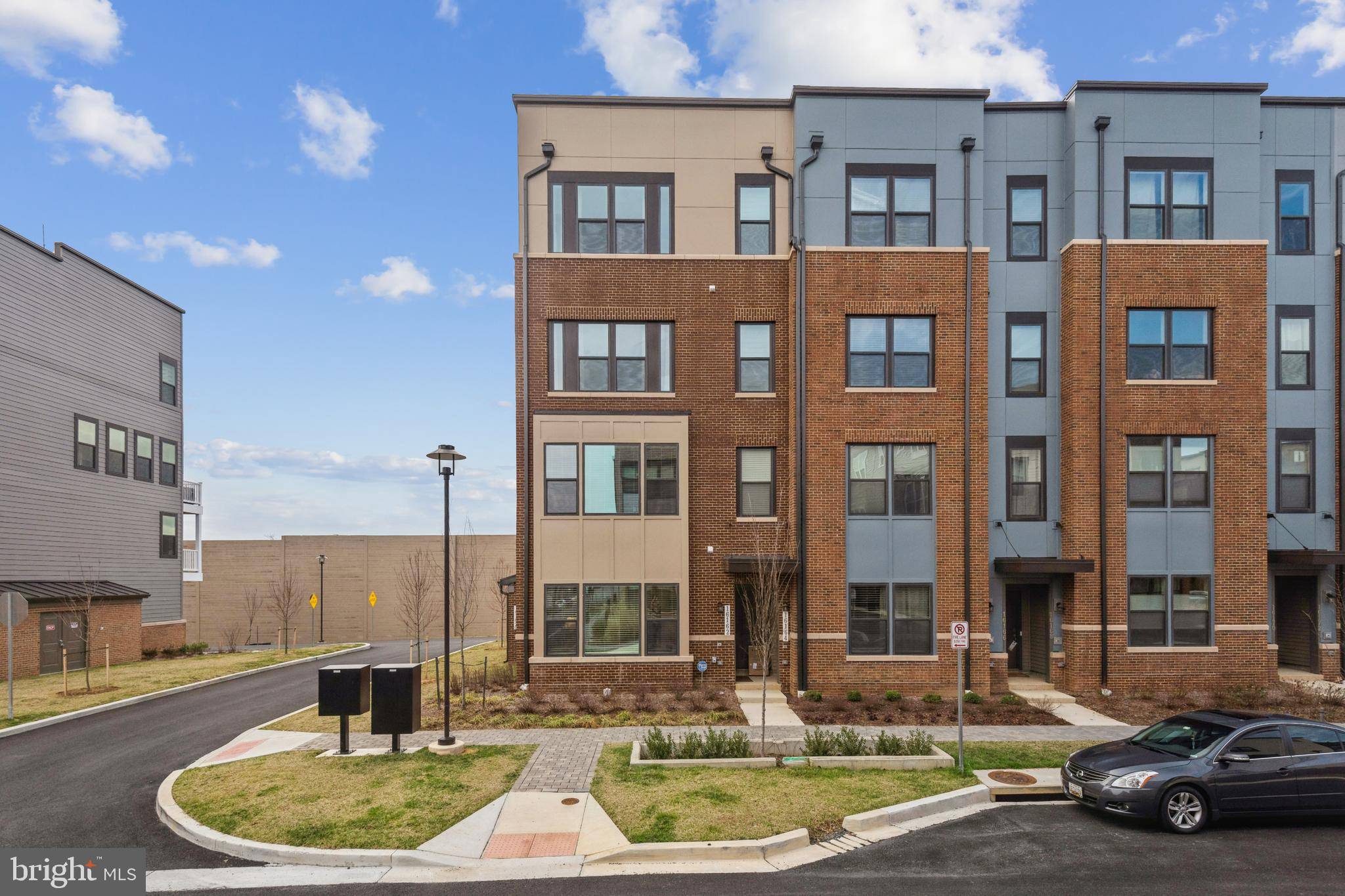 Rockville, MD 20855,16162 CONNORS WAY #73