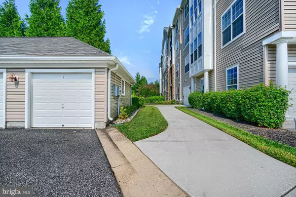Baltimore, MD 21209,7101 TRAVERTINE DR #205