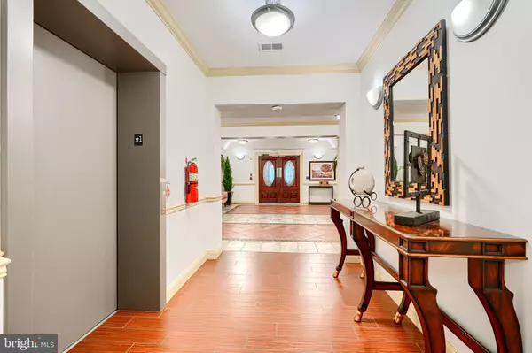 Baltimore, MD 21209,7101 TRAVERTINE DR #205