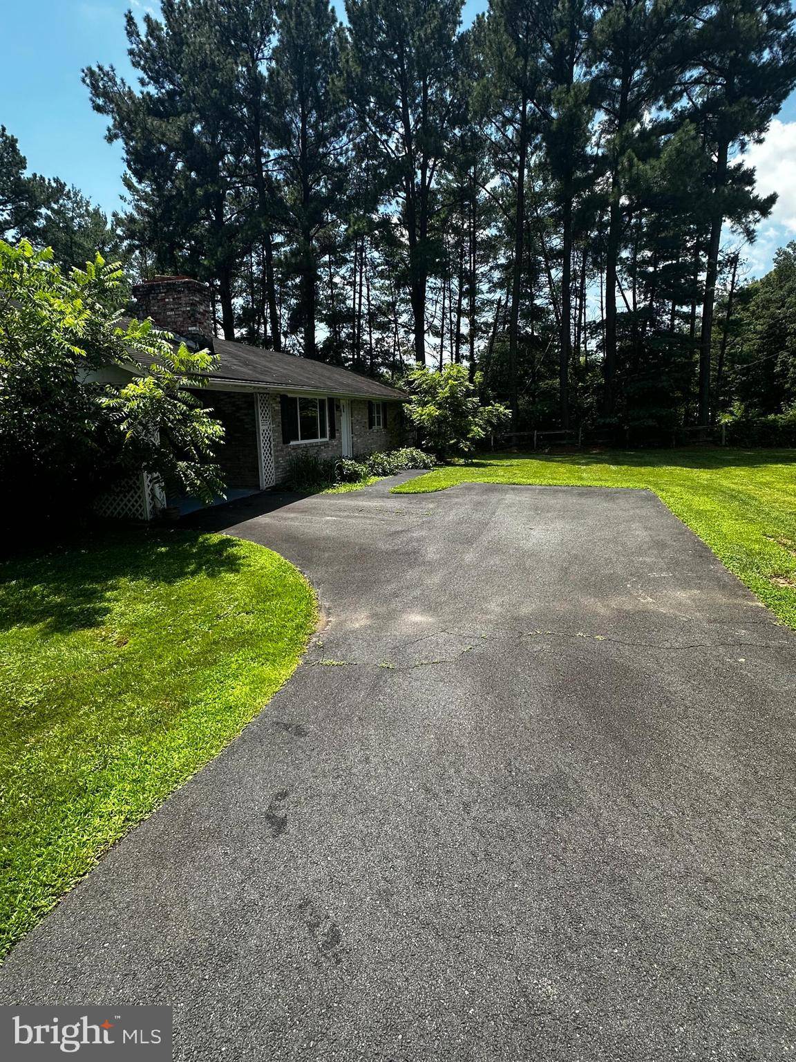 Bristow, VA 20136,8105 DEVLIN RD