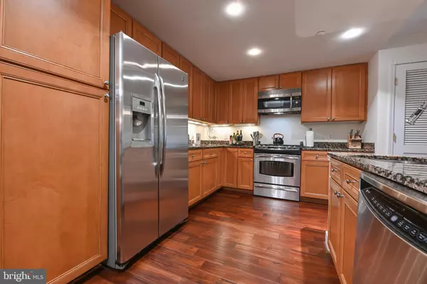 Annapolis, MD 21401,5 PARK PL #217