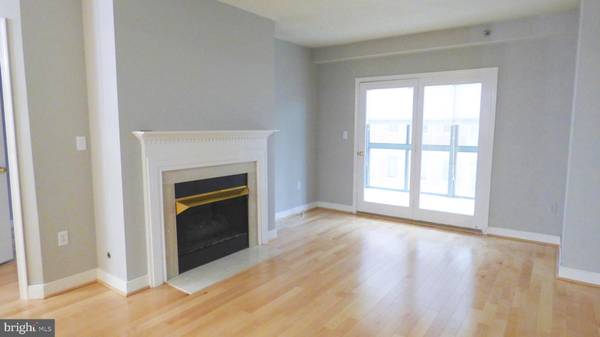 Arlington, VA 22201,1050 N TAYLOR ST #1-407