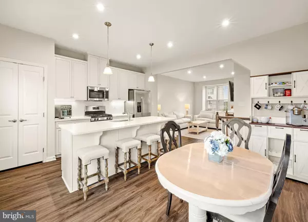 211 DALTON DR, Woolwich Twp, NJ 08085
