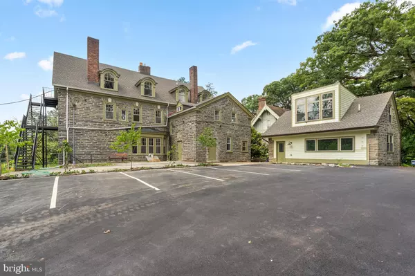 6401 WAYNE AVE #6, Philadelphia, PA 19119