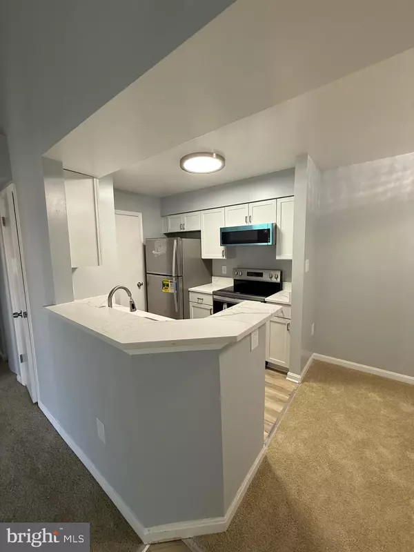 Alexandria, VA 22310,6921 VICTORIA DR #I