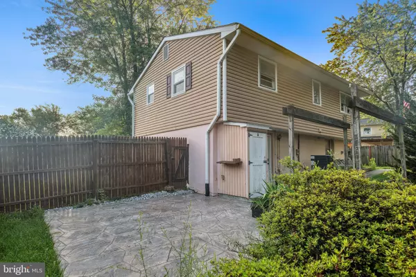 Woodbridge, VA 22193,4307 KENWOOD DR