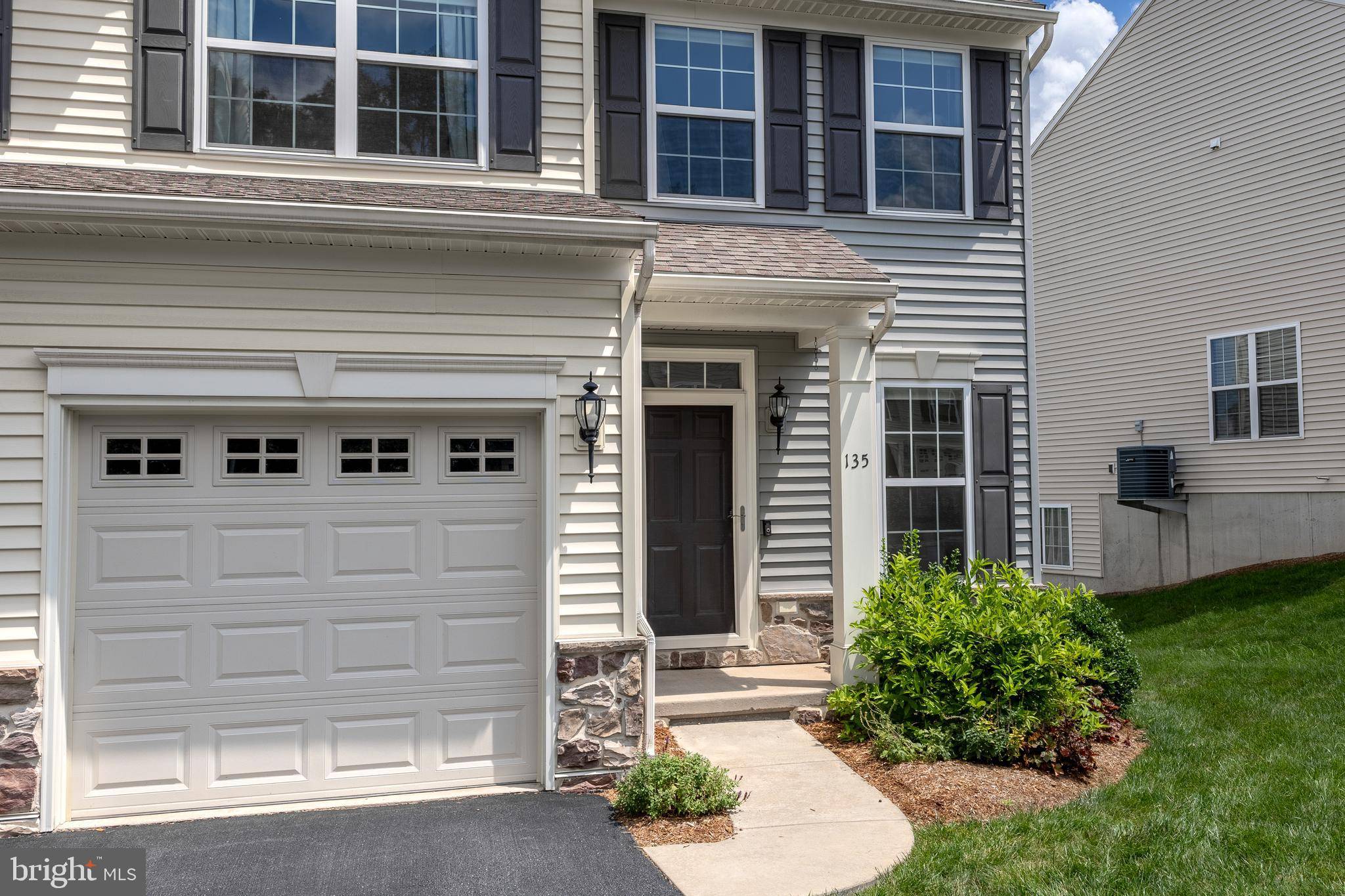 Boalsburg, PA 16827,135 KESTREL LN