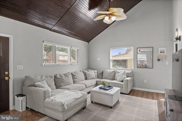 Mount Ephraim, NJ 08059,51 REMINGTON AVE