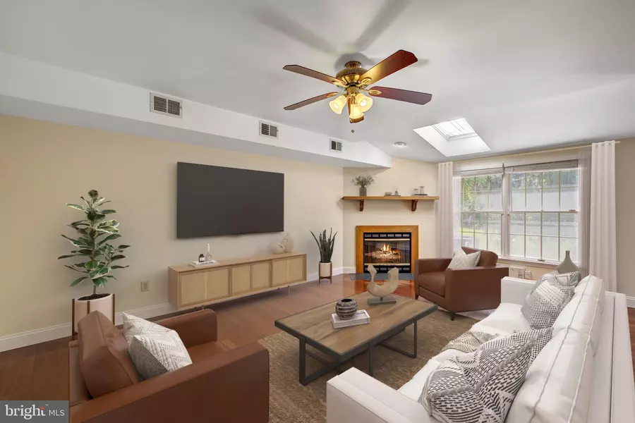 27 MAY APPLE DR, Downingtown, PA 19335