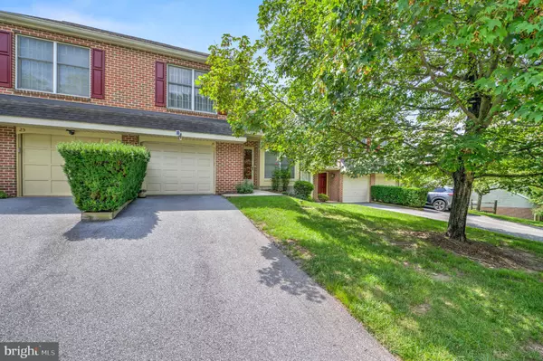 Downingtown, PA 19335,27 MAY APPLE DR