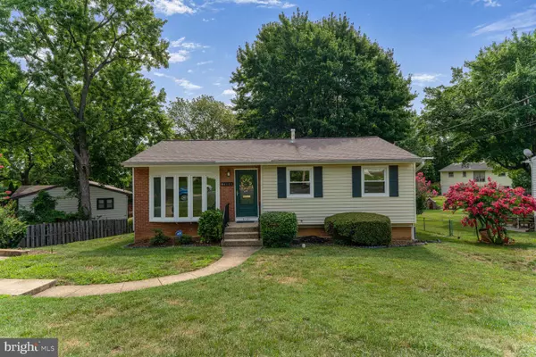 6121 SQUIRE LN, Alexandria, VA 22310