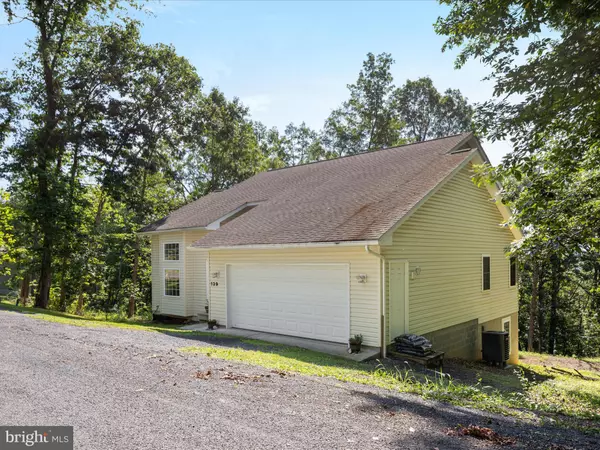 Mount Jackson, VA 22842,139 MAPLE AVE