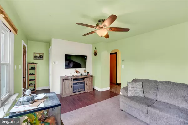 Wyomissing, PA 19610,809 VAN REED RD