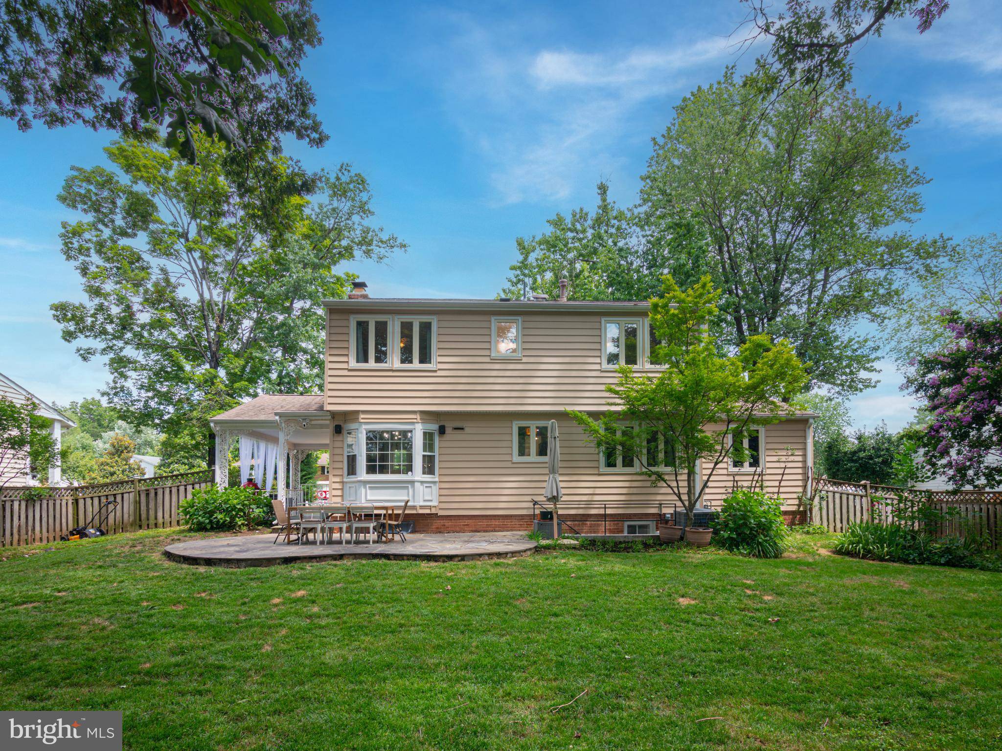 Centreville, VA 20120,14808 CRANOKE ST