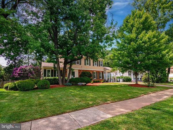 Centreville, VA 20120,14808 CRANOKE ST