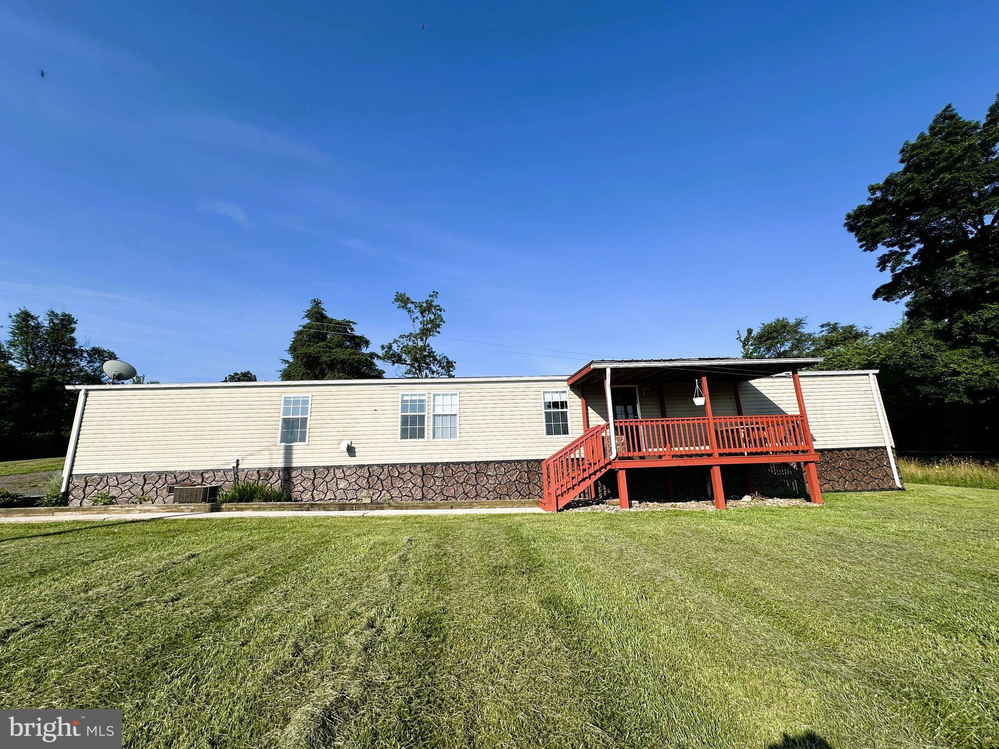 Romney, WV 26757,5857 JERSEY MOUNTAIN RD