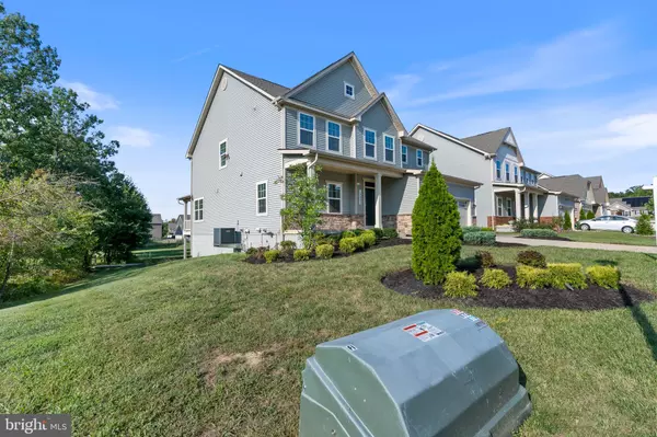 Waldorf, MD 20603,10602 STARFIRE LN