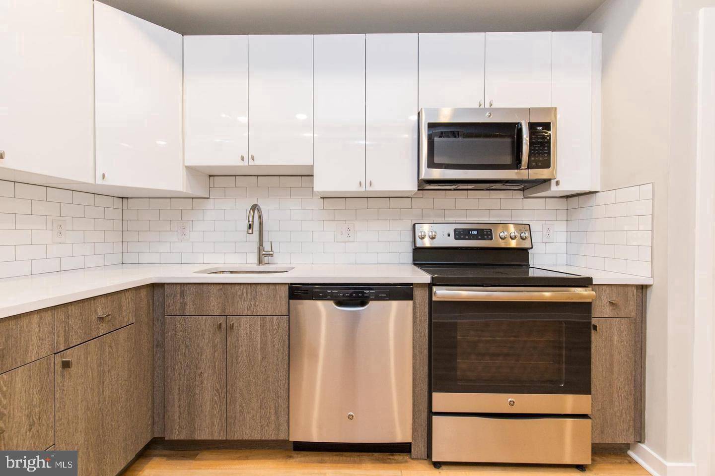 Philadelphia, PA 19133,2553 N FRONT ST #2