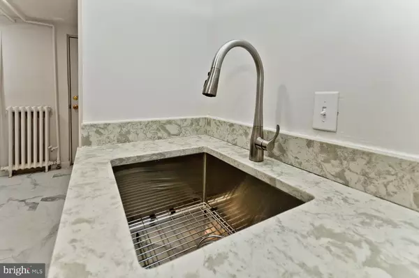 Washington, DC 20001,118 W ST NW #B