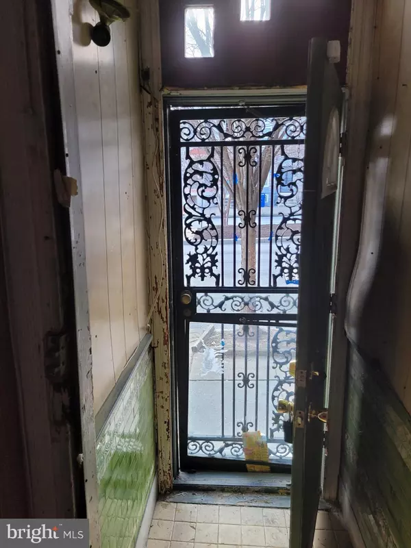 Baltimore, MD 21217,1801 N FULTON AVE