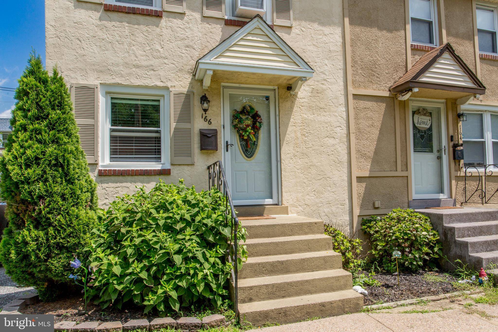 Woodlyn, PA 19094,166 BULLENS LN