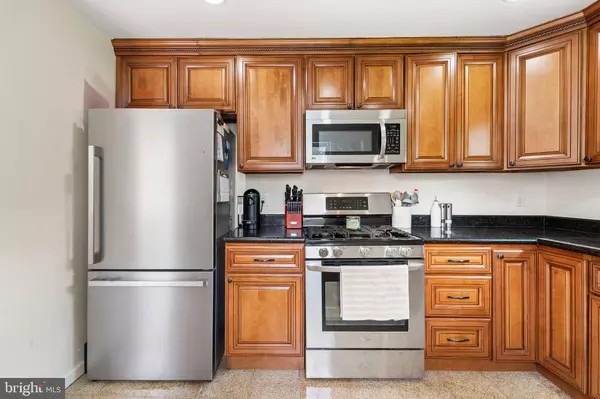 Palmyra, NJ 08065,502 W 2ND ST