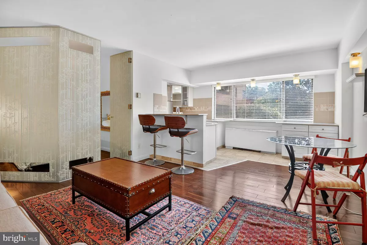 Washington, DC 20008,3701 CONNECTICUT AVE NW #411