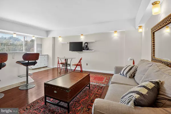 Washington, DC 20008,3701 CONNECTICUT AVE NW #411