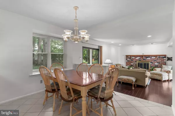 Langhorne, PA 19053,812 GREEN RIDGE CIR