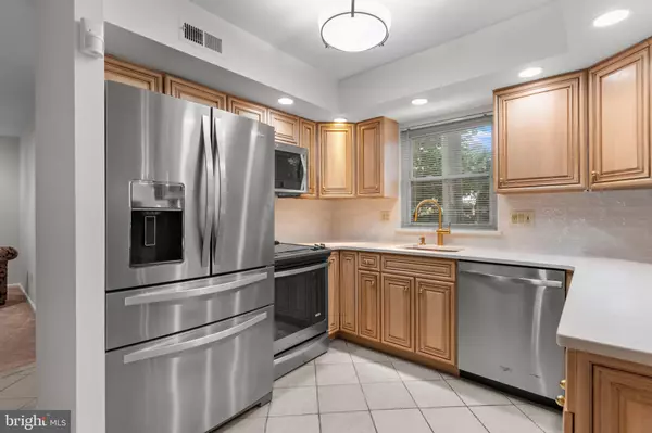 Langhorne, PA 19053,812 GREEN RIDGE CIR