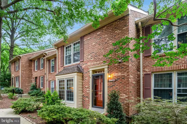 Arlington, VA 22206,2540 S WALTER REED DR #4