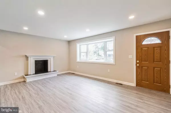 Warminster, PA 18974,425 GRAPE ST